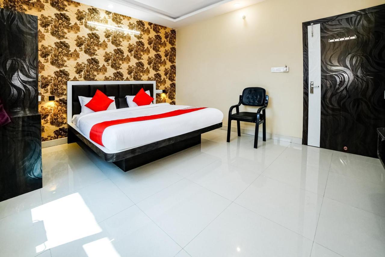 Oyo 41923 Prema Kunj Resort Jhānsi Exteriér fotografie